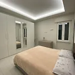 Casa Dante: Oneglia Centro-marina-spiagge Апартаменты Империя