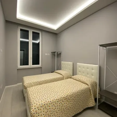 Casa Dante: Oneglia Centro-marina-spiagge * 因佩里亚