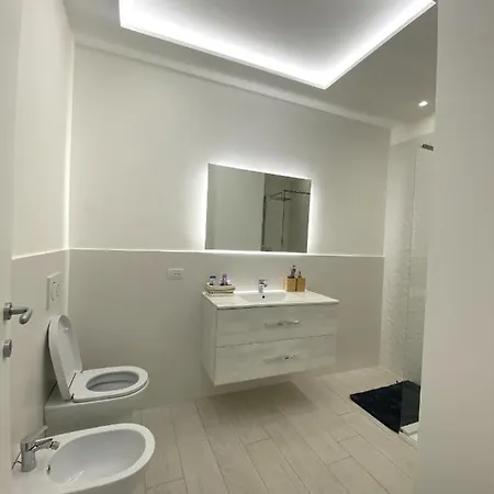 公寓 Casa Dante: Oneglia Centro-marina-spiagge *