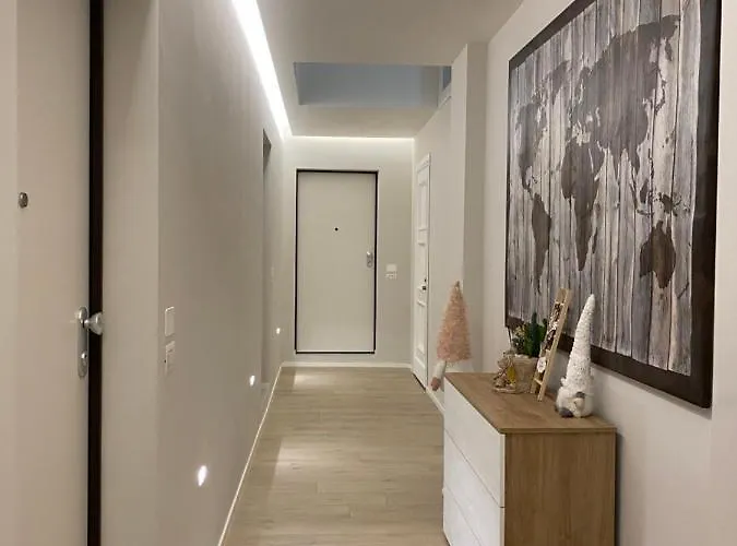 Casa Dante: Oneglia Centro-marina-spiagge Lägenhet *